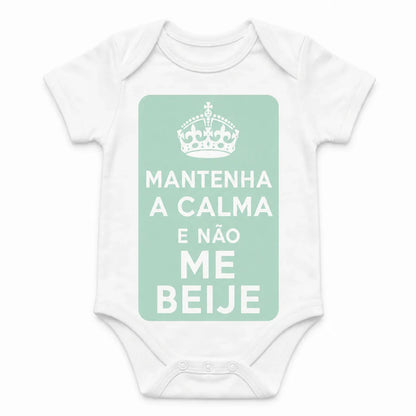 Keep Calm and Don't Kiss Me baby bodysuit in Portuguese, White