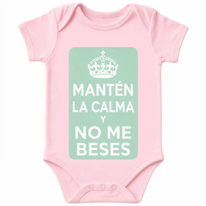 Keep Calm and Don't Kiss Me baby bodysuit in Spanish, Pink